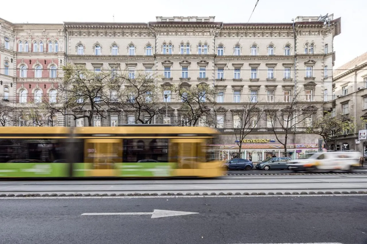 Appartamento Charming Downtown Hideaway Steps From New York Cafe! Budapest