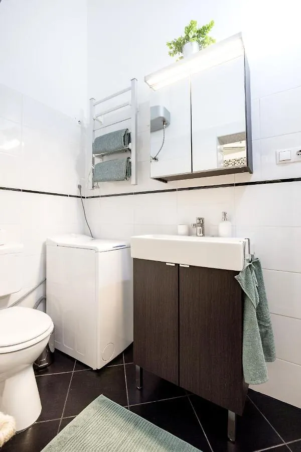 Appartamento Charming Downtown Hideaway Steps From New York Cafe! Budapest 0*,